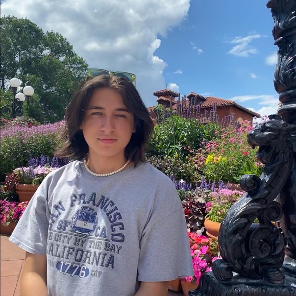 Meet your Posher, Guillermo - Picture 1 of 1